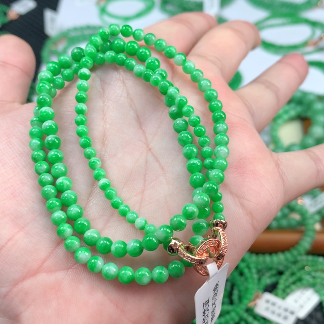 翡翠手链未镶嵌翡翠