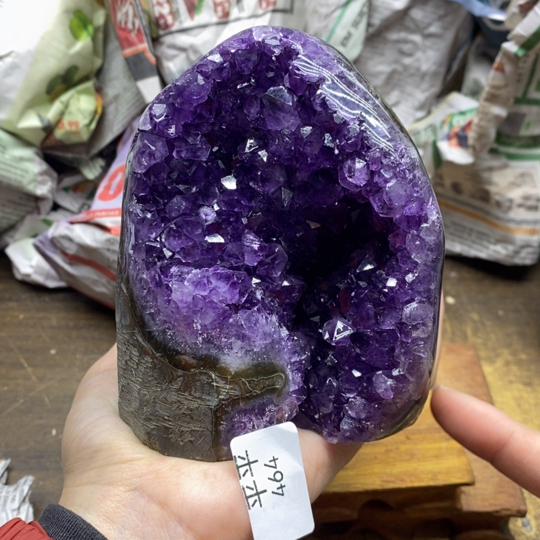 紫晶乌拉圭未镶嵌