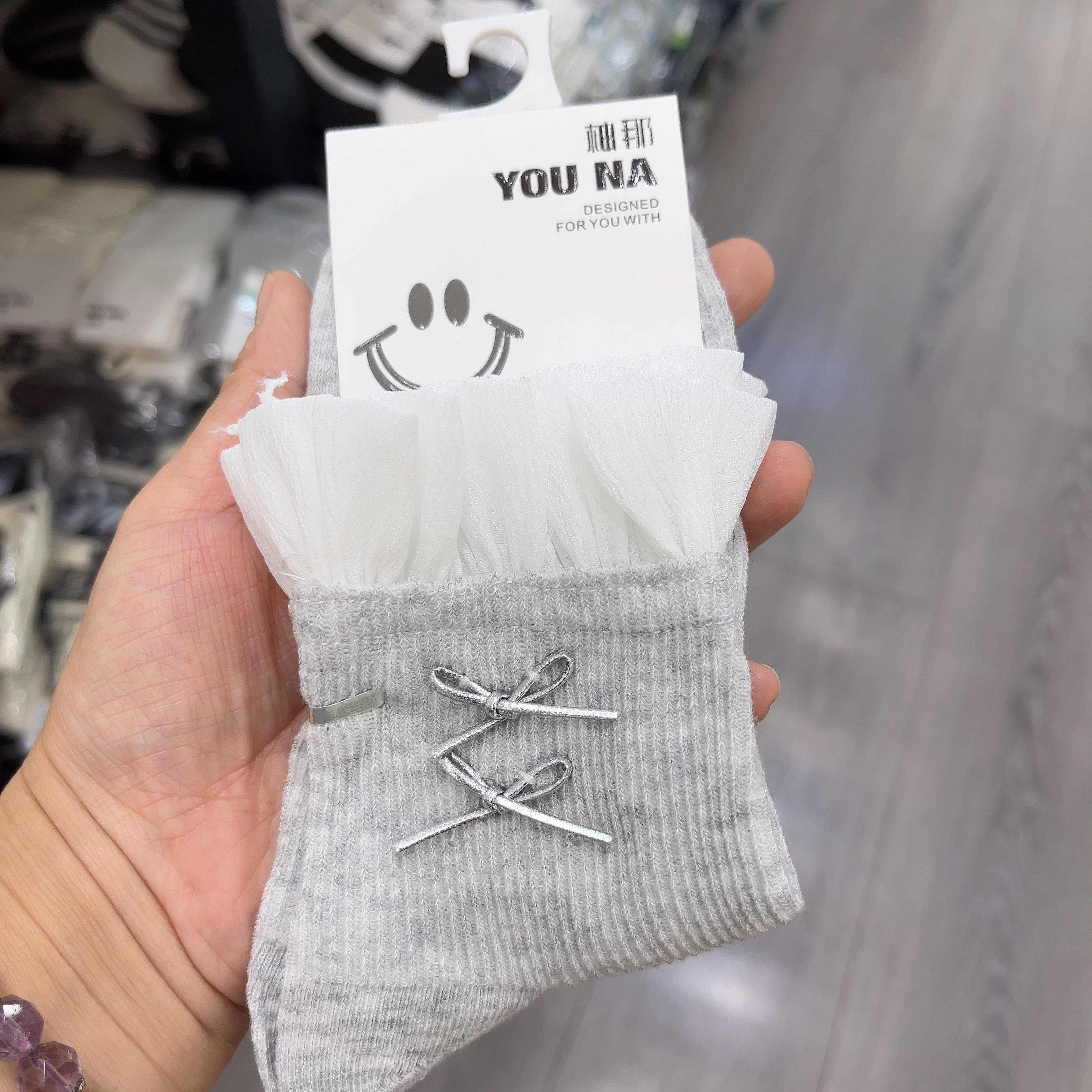 H87灰色蝴蝶结短袜