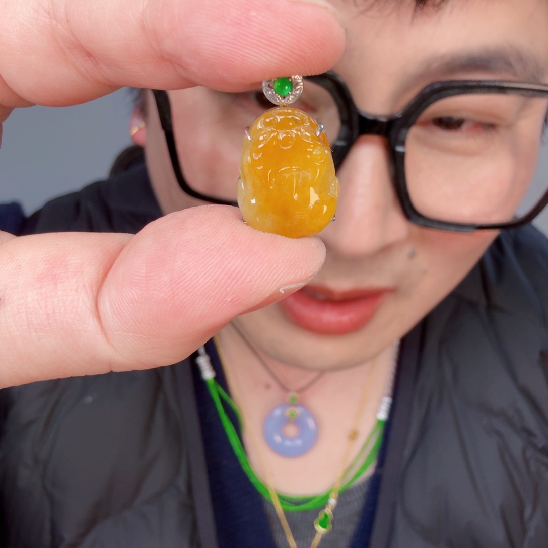 翡翠颈饰18K金镶嵌一个