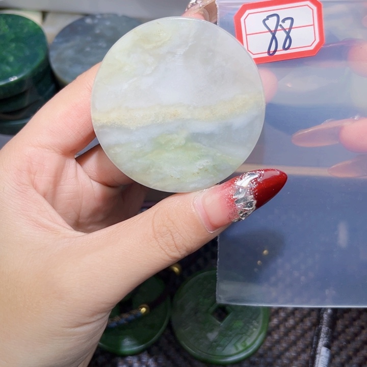 和田玉和田玉边角料随机发未镶嵌