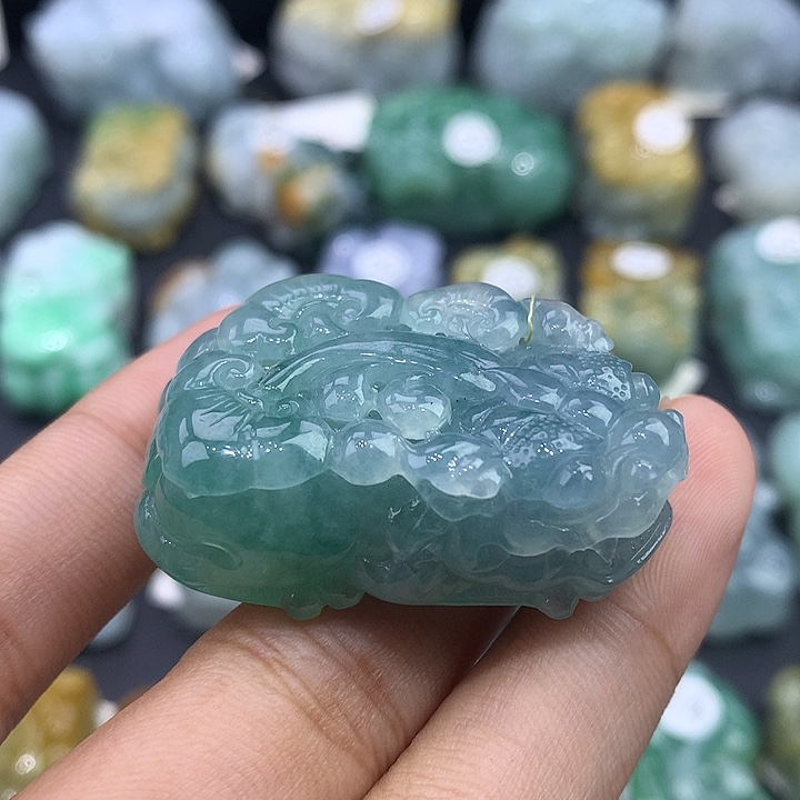 翡翠未镶嵌颈饰天然缅甸翡翠