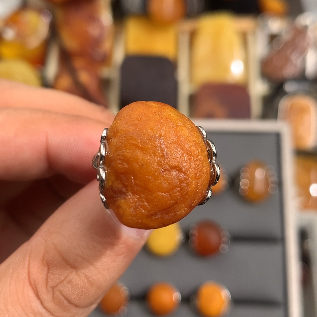 蜜蜡裸石未镶嵌你