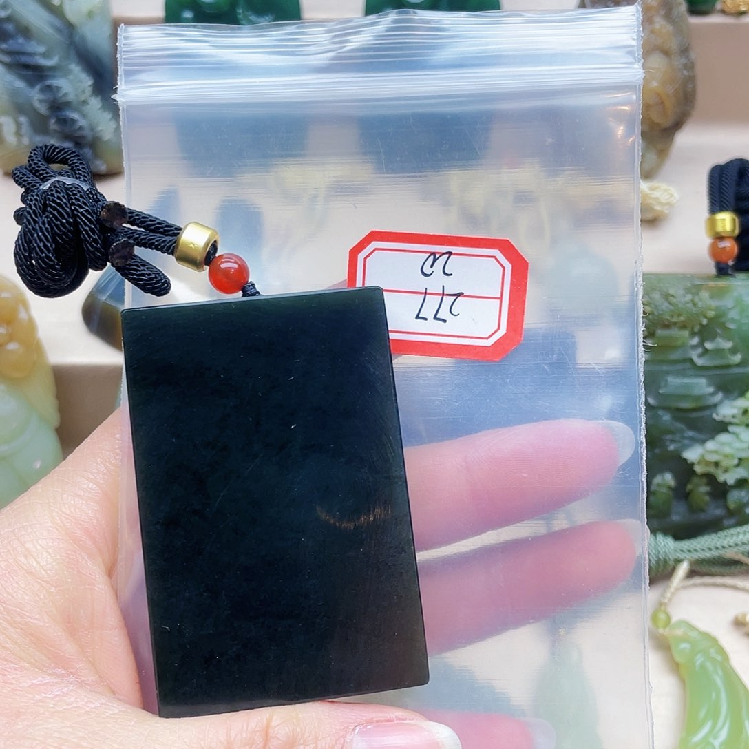 未镶嵌和田玉挂件