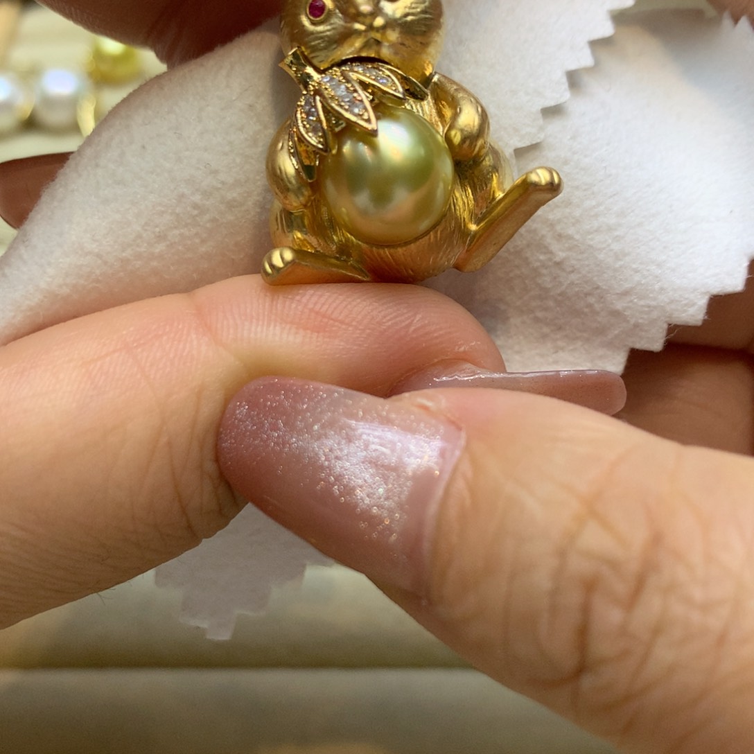 未镶嵌胸饰海水珍珠