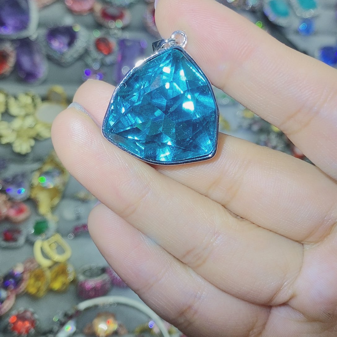 【闪购商品】托帕石耳饰银S925镶嵌