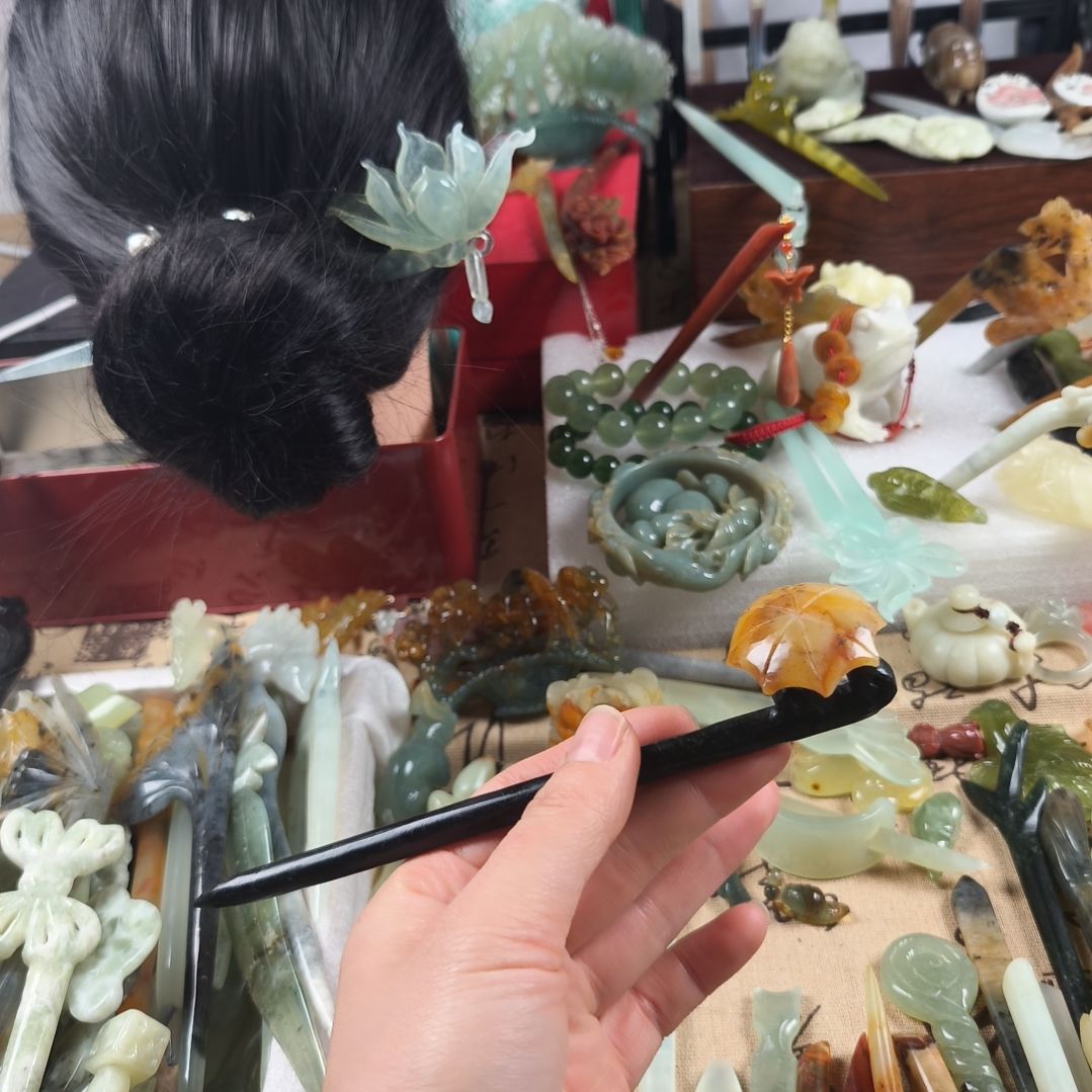 蛇纹石玉发饰合金