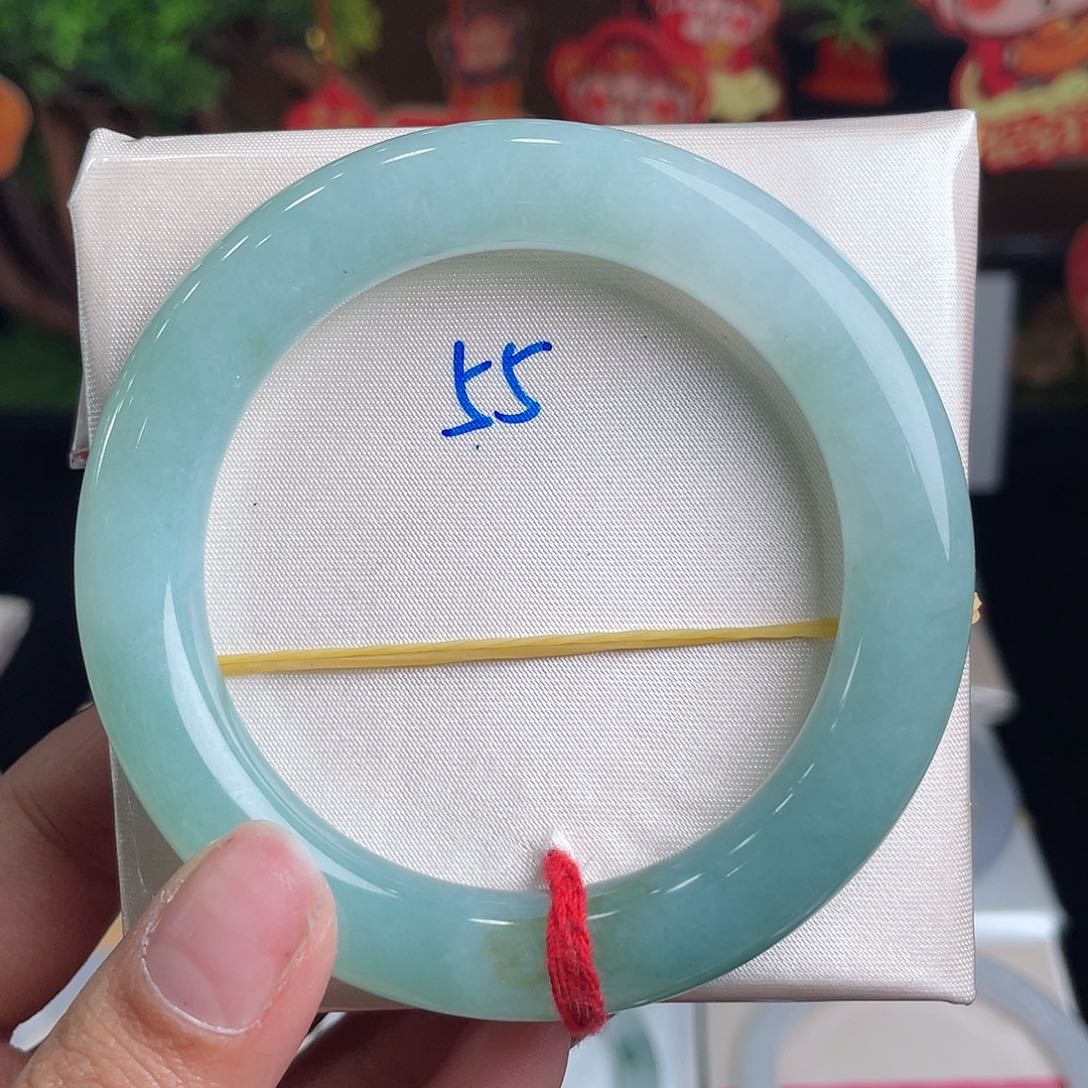 翡翠手镯未镶嵌缅甸翡翠手镯6