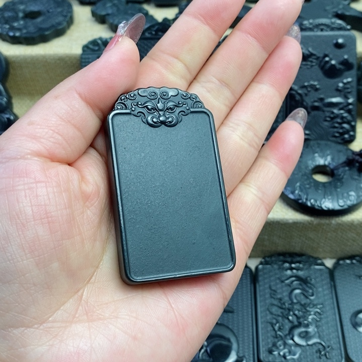 和田玉（青玉）颈饰未镶嵌