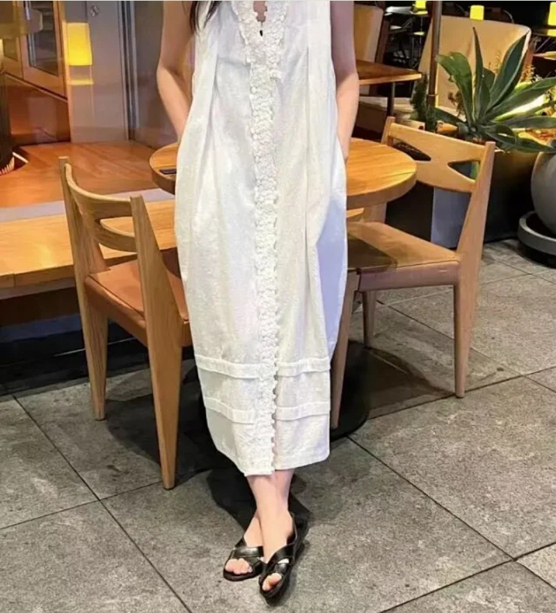 【美美专属】高级感法式文艺手工立体定位钩花V领无袖连衣裙LSQ2608