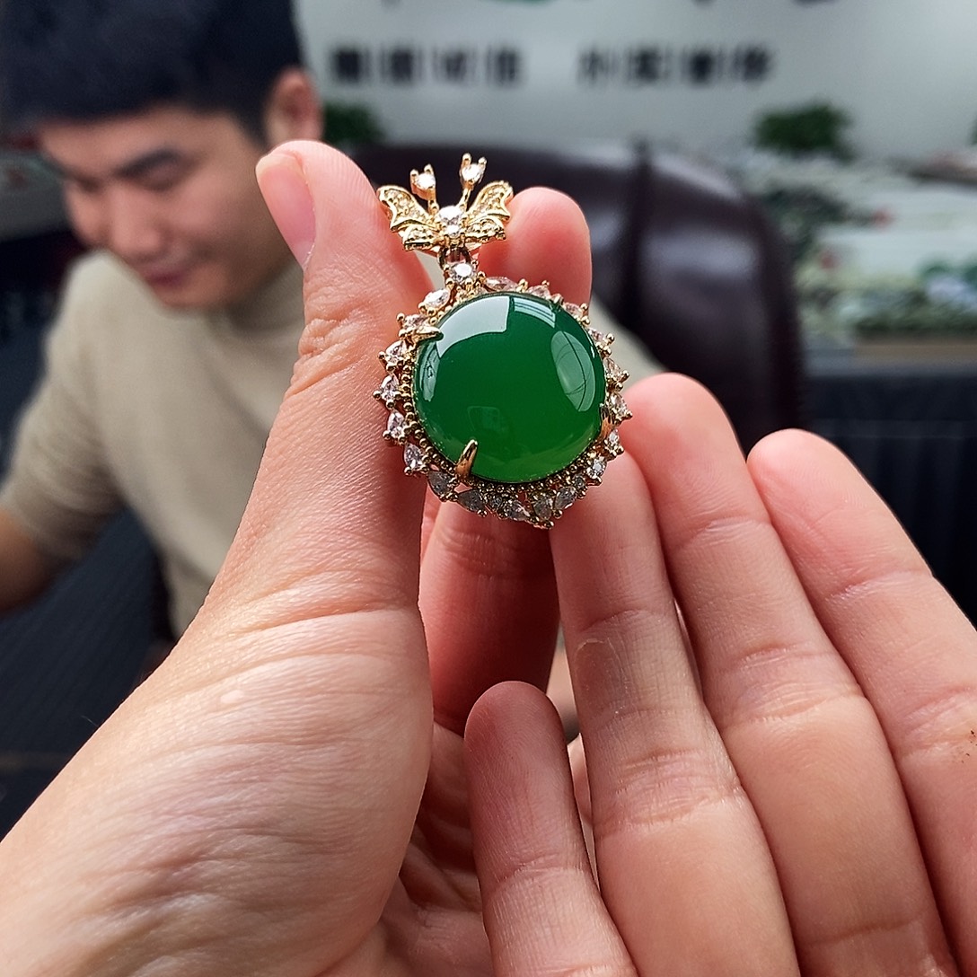 玛瑙/玉髓未镶嵌颈饰颜色多样性发拍一发一