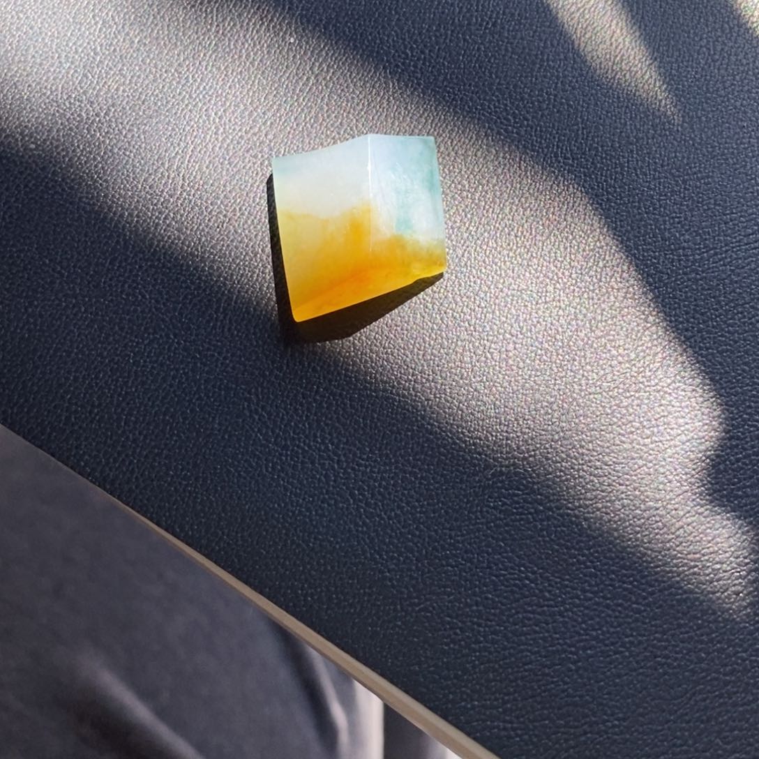 定制翡翠未镶嵌冰黄翡蓝花吊坠