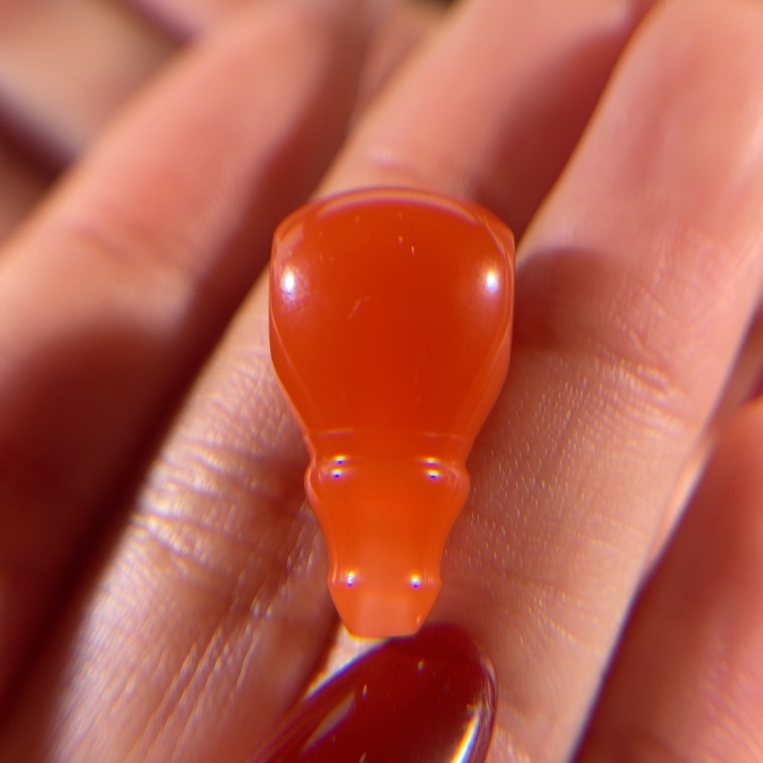 南红玛瑙滴水洞 三通未镶嵌静****凡