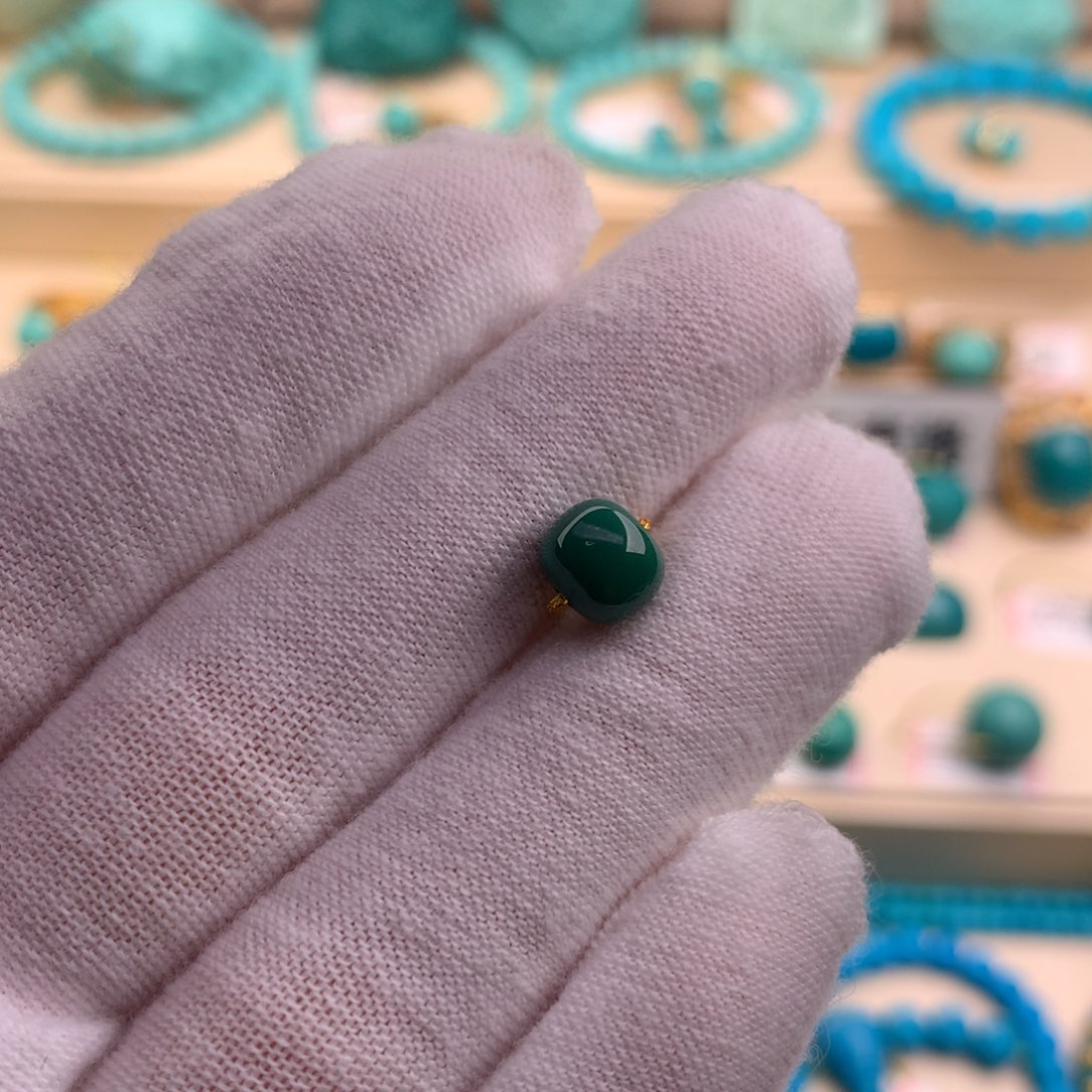 绿松石珠宝奇石未镶嵌7×6