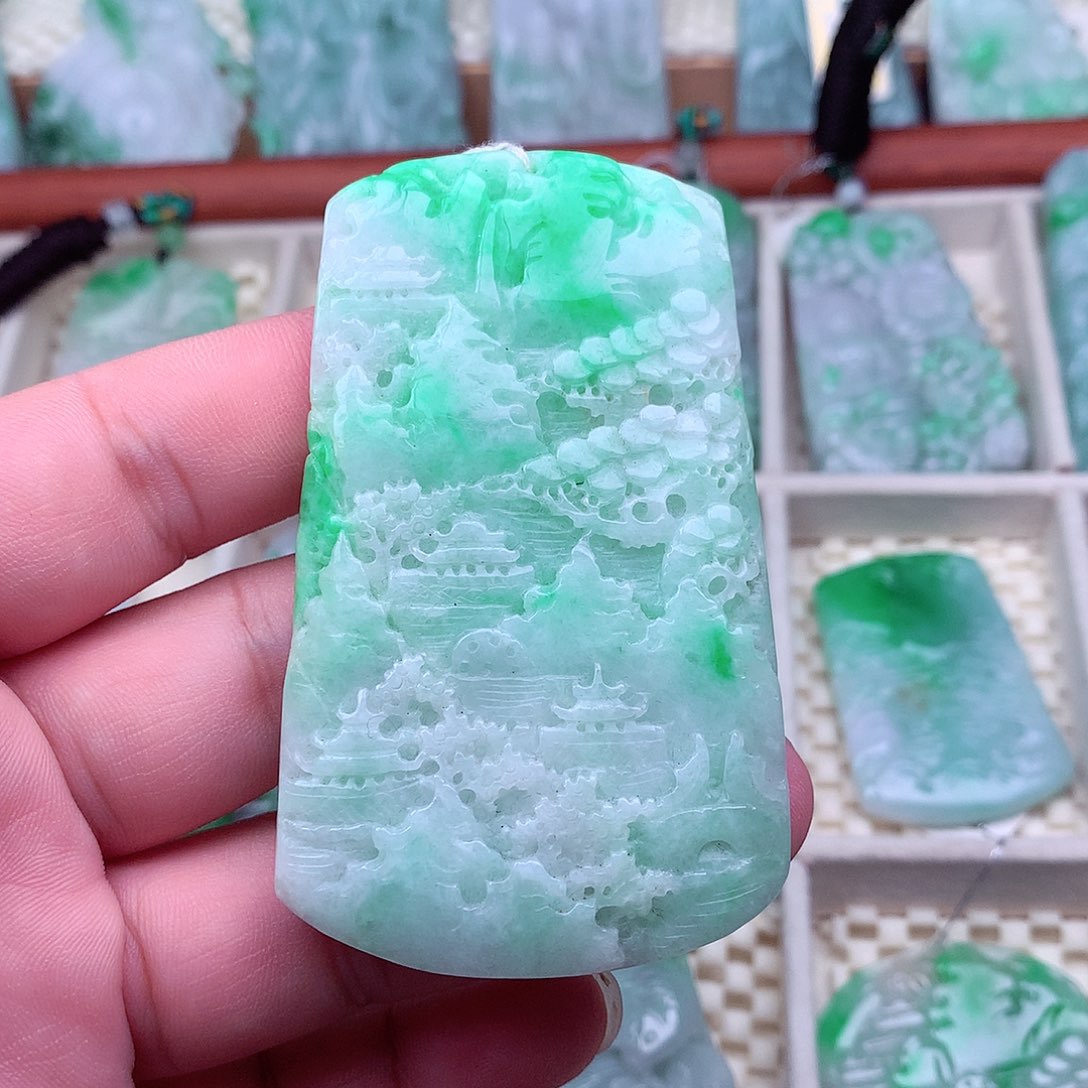 翡翠未镶嵌吊坠(不含链)