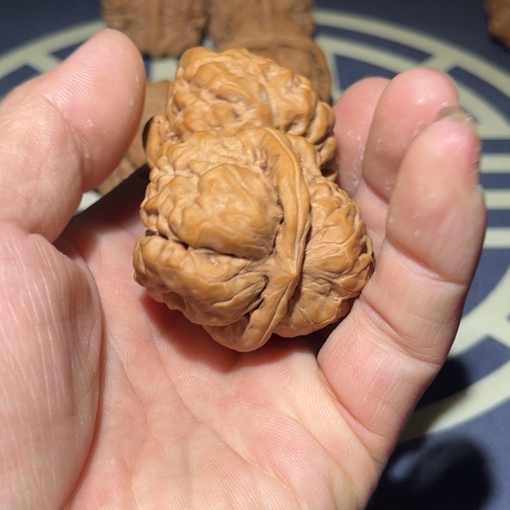 文玩核桃把件不**风43蛤蟆头