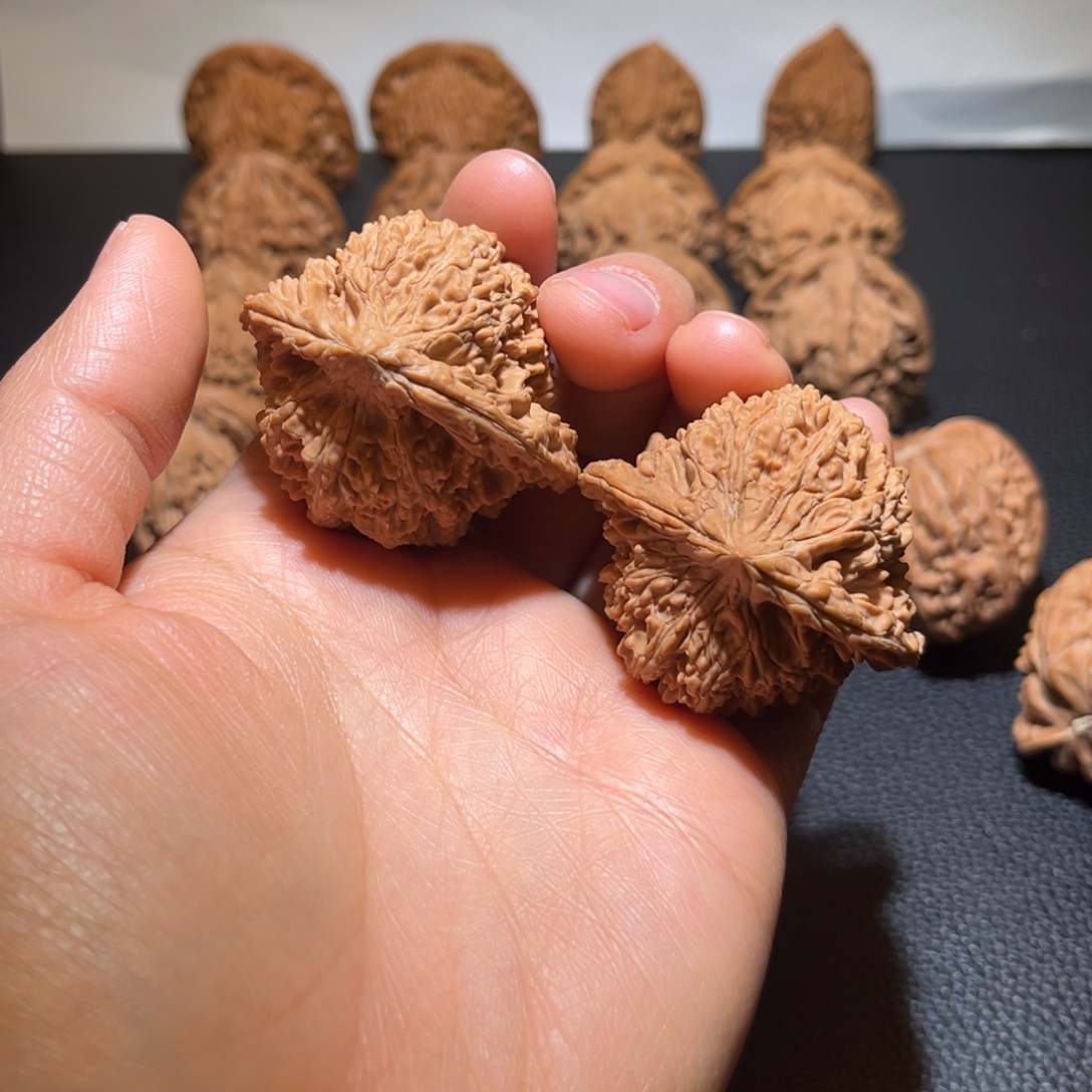 帝***辛把件文玩核桃满天星43