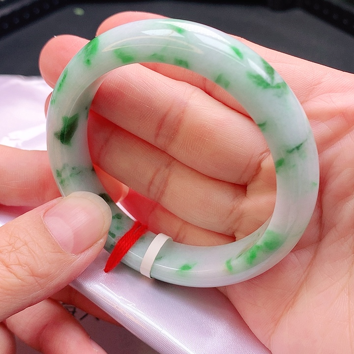 翡翠手镯未镶嵌手镯54