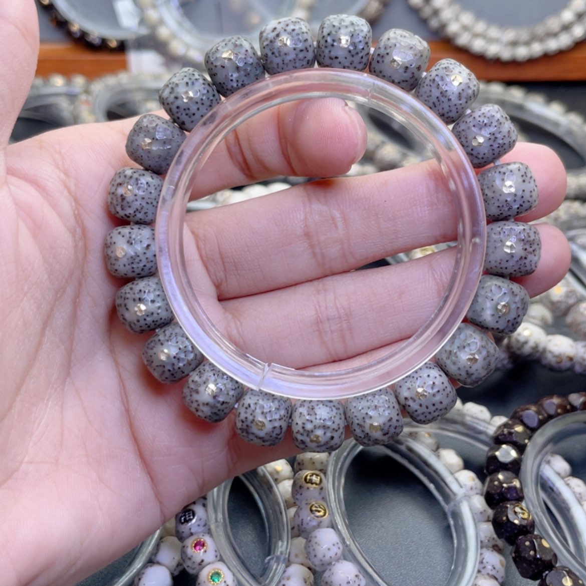 【闪购商品】星月菩提手串满钉糯冰龙鳞11改