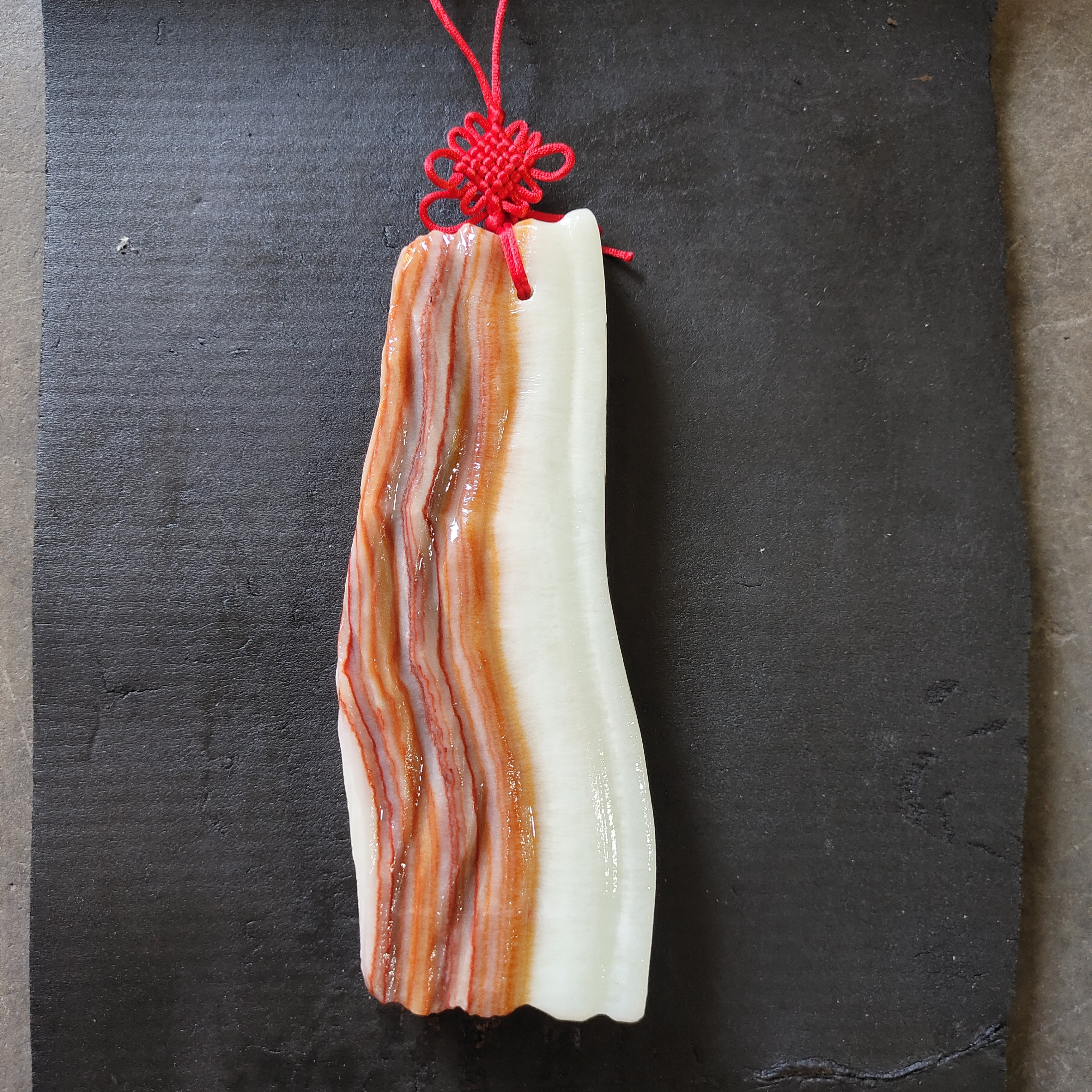 广西天然猪肉石挂件,石头尺寸24*8*3cm,2.8斤