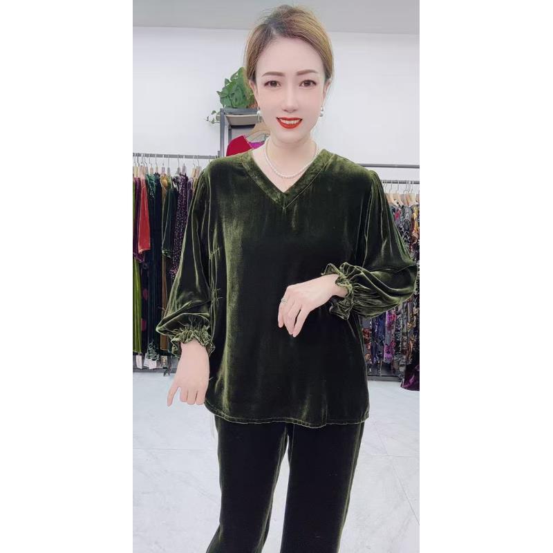 中老年桑蚕V领纯色小衫大码高端时尚