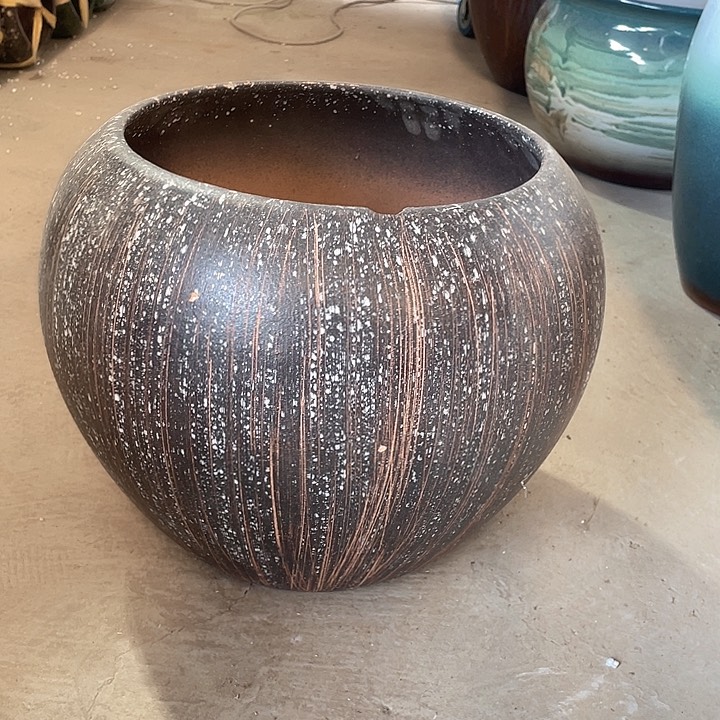 紫砂花盆正品24高27。z z z z