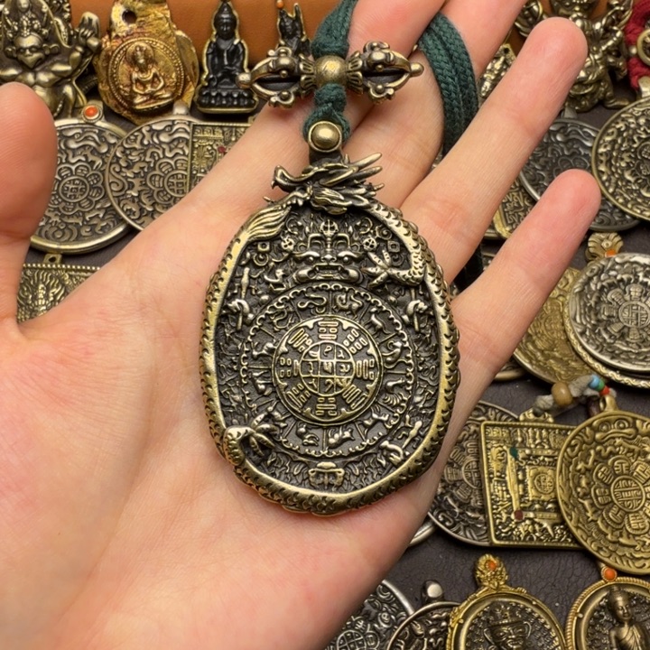 藏传文玩九宫如图