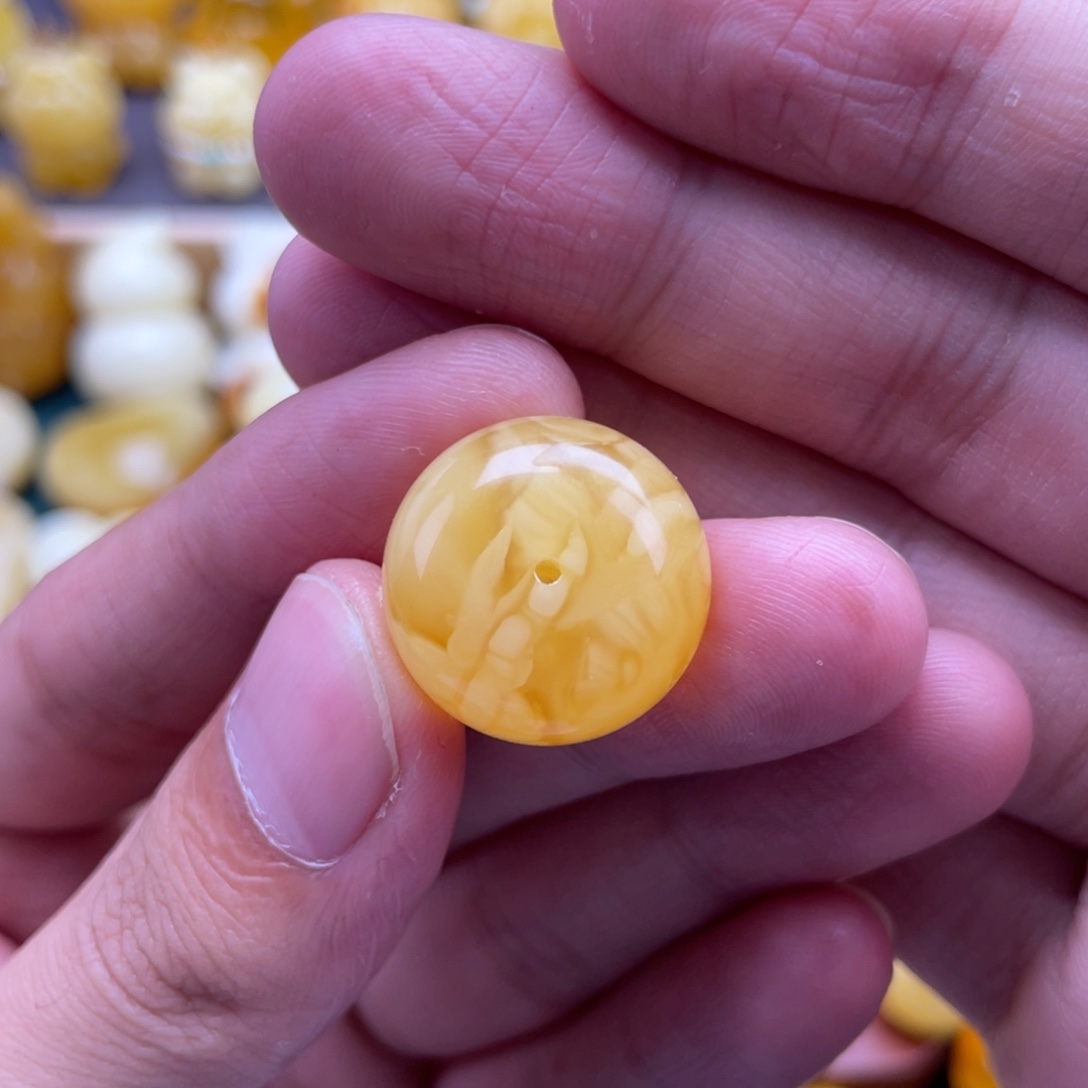 琥珀未镶嵌裸石蜜蜡