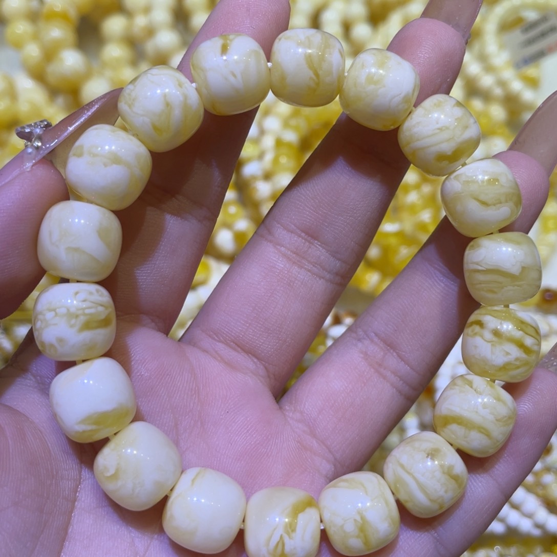 手绳琥珀未镶嵌12m