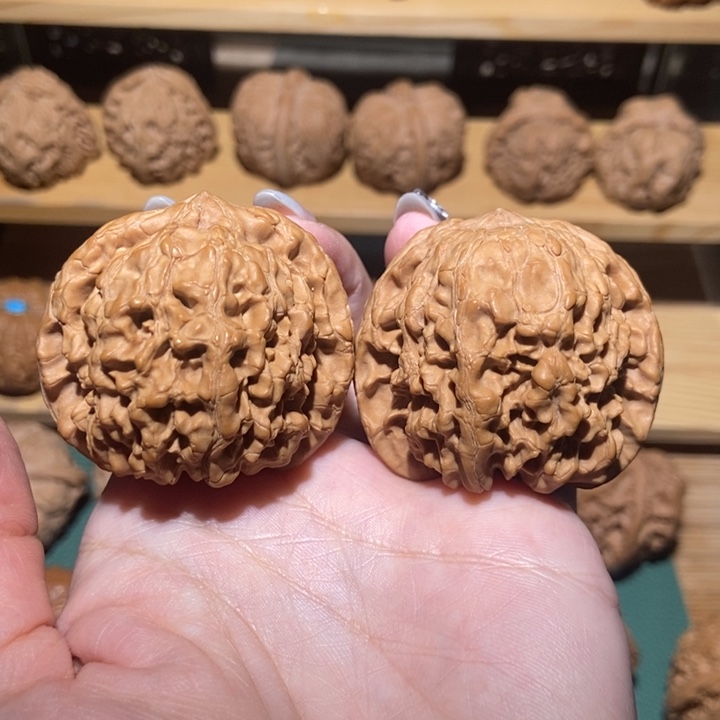 文玩核桃吊坠发****头和尚头