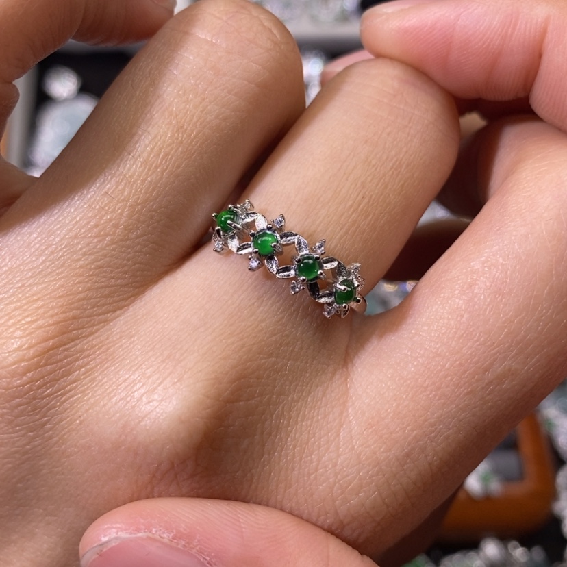 【闪购商品】翡翠颈饰未镶嵌天然