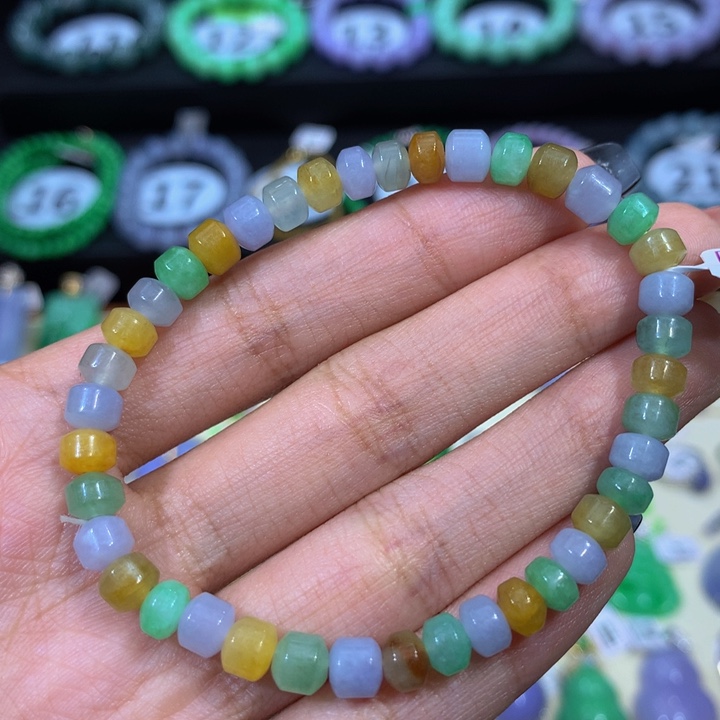 翡翠未镶嵌颈饰翡翠5