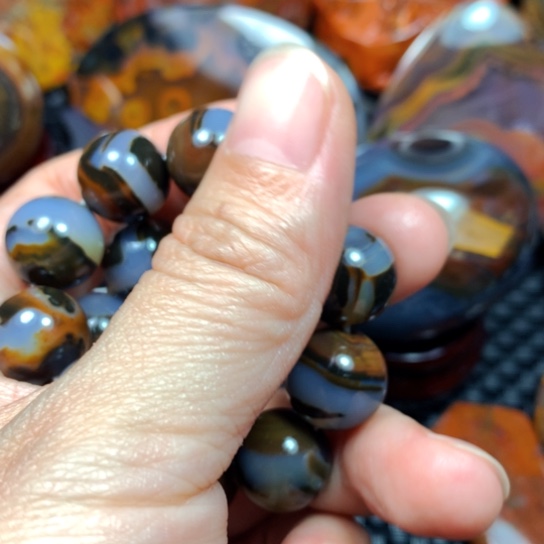 开***子玛瑙/玉髓未镶嵌颈饰