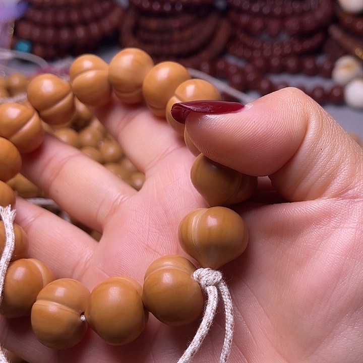 玲****手串猴头核桃17尺寸镜面柯基屁桃手持全品无暇