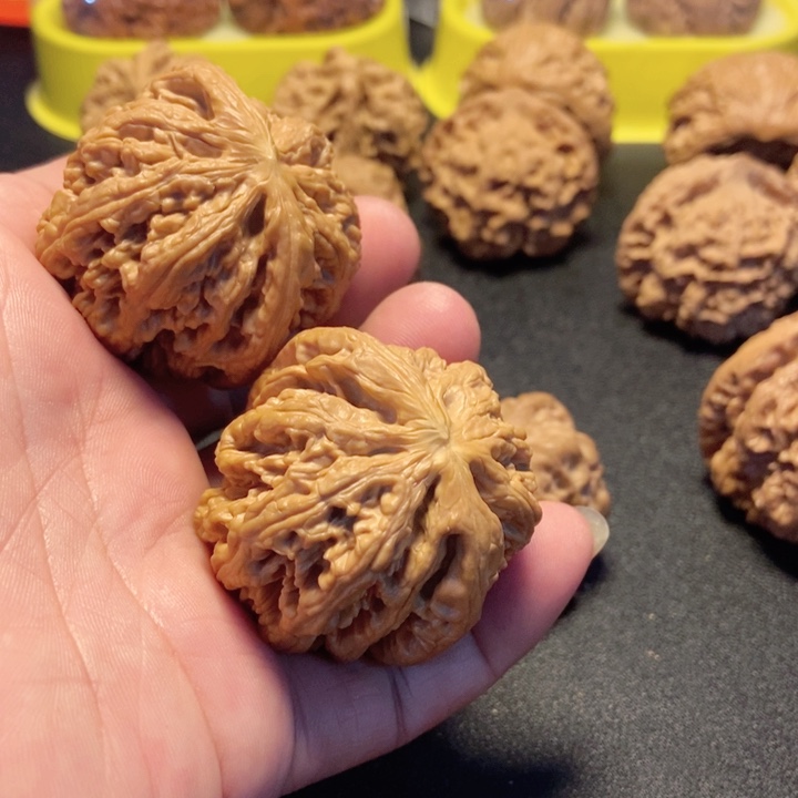 文玩核桃吊坠大粗筋