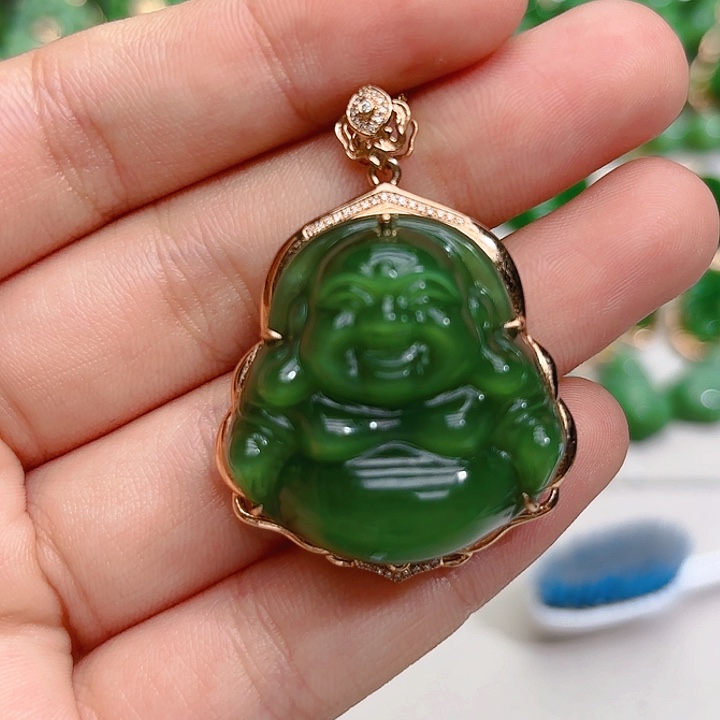 和田玉（碧玉）颈饰18K金镶嵌