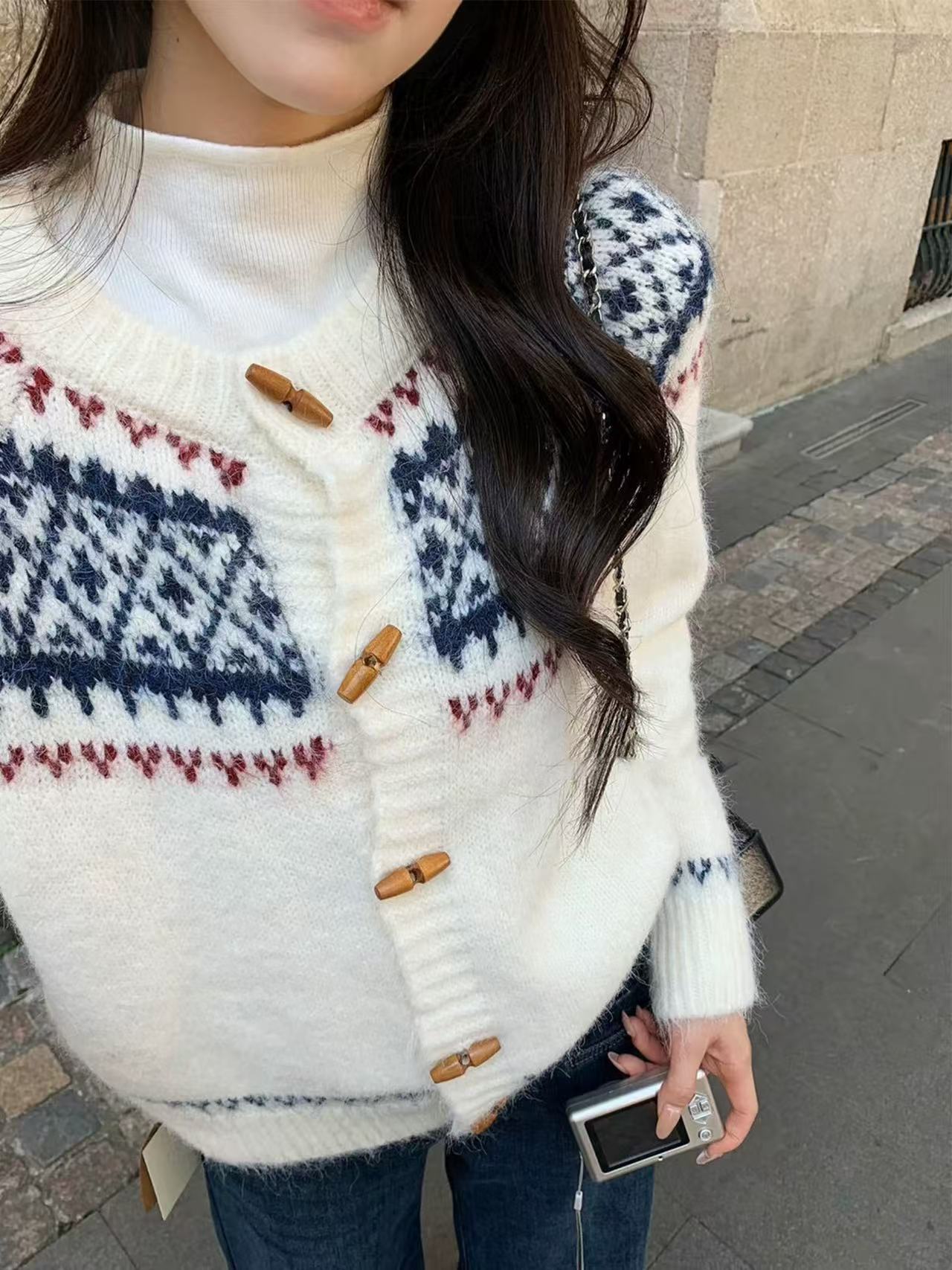 费尔岛毛衣圣诞复古秋冬软糯宽松显瘦菱格牛角扣百搭针织开衫外套