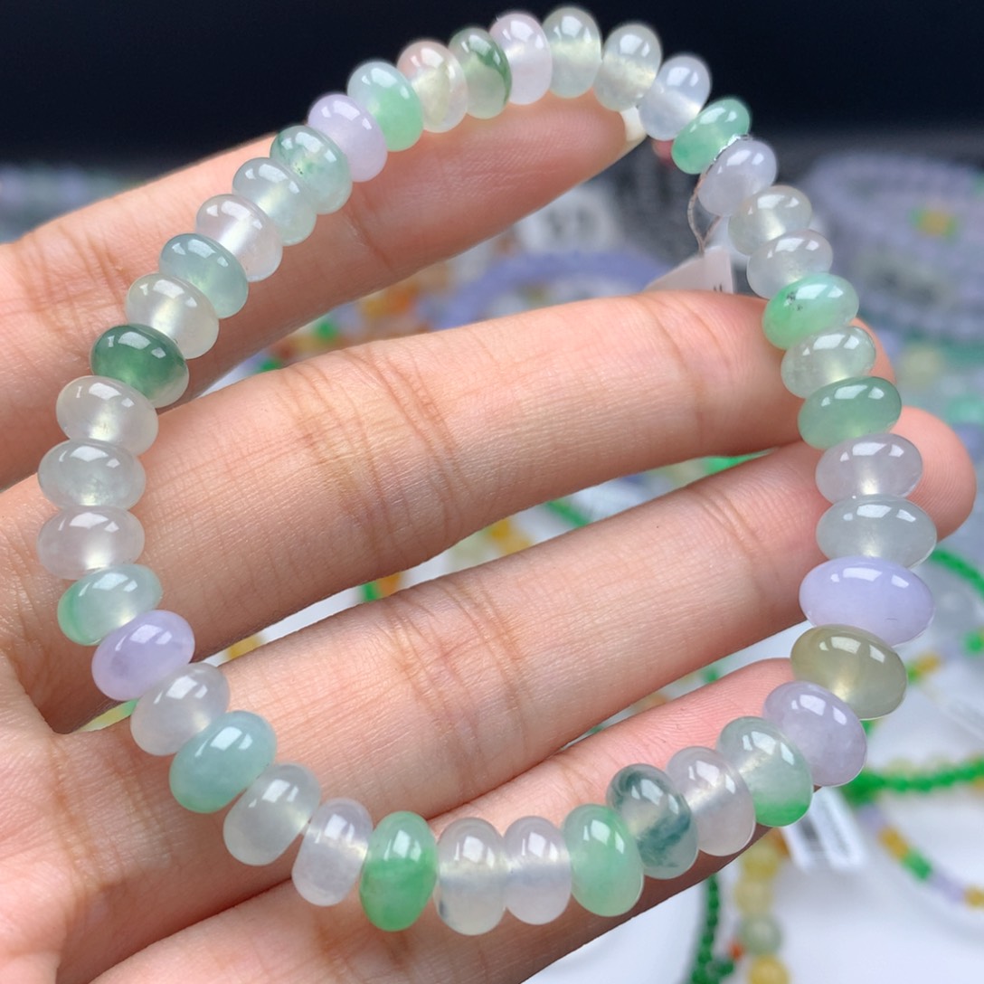 翡翠手链未镶嵌卡