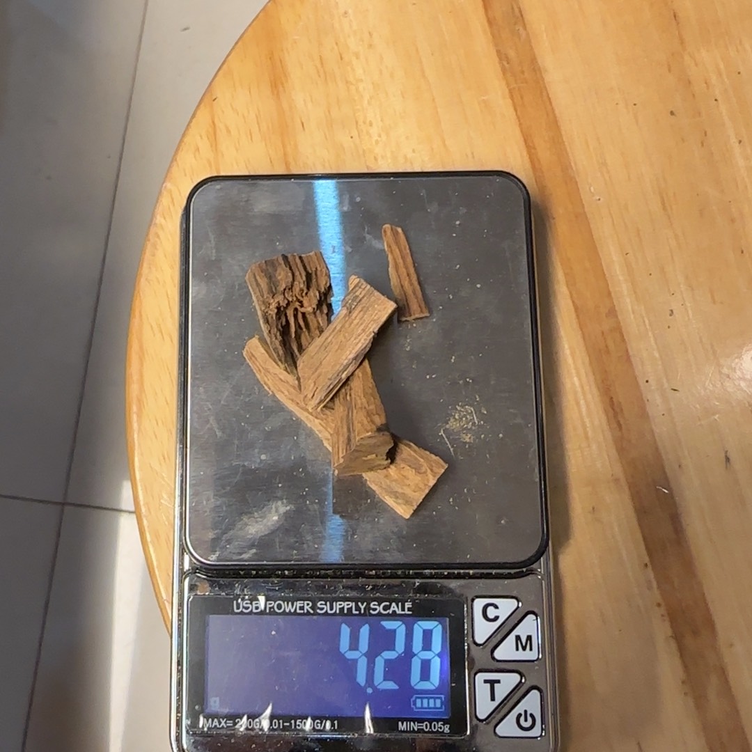 沉香沉香碎屑4.28克芽庄红土