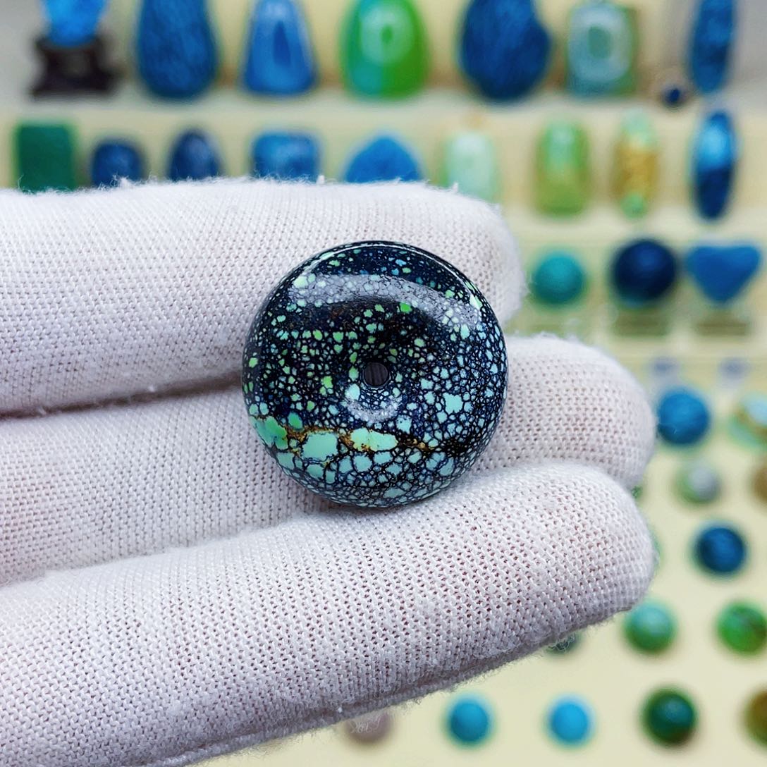 绿松石绿松石未镶嵌