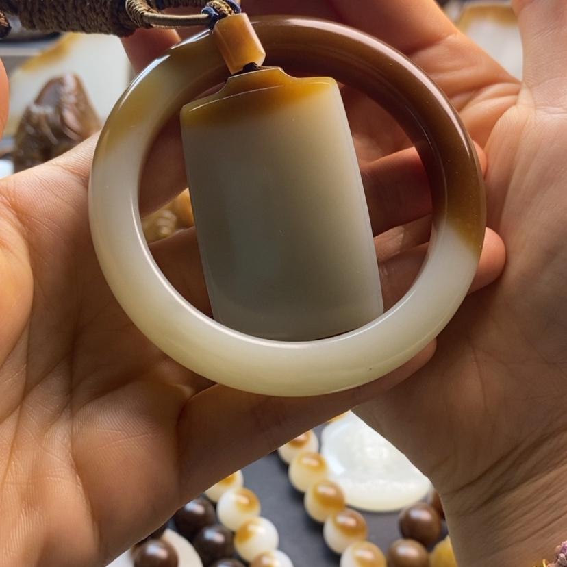 【闪购商品】和田玉（糖玉）未镶嵌颈饰星*