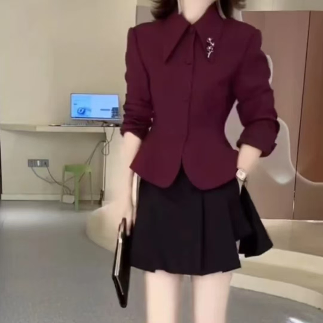 新款时尚显瘦小香风气质外套百搭半身裙女装