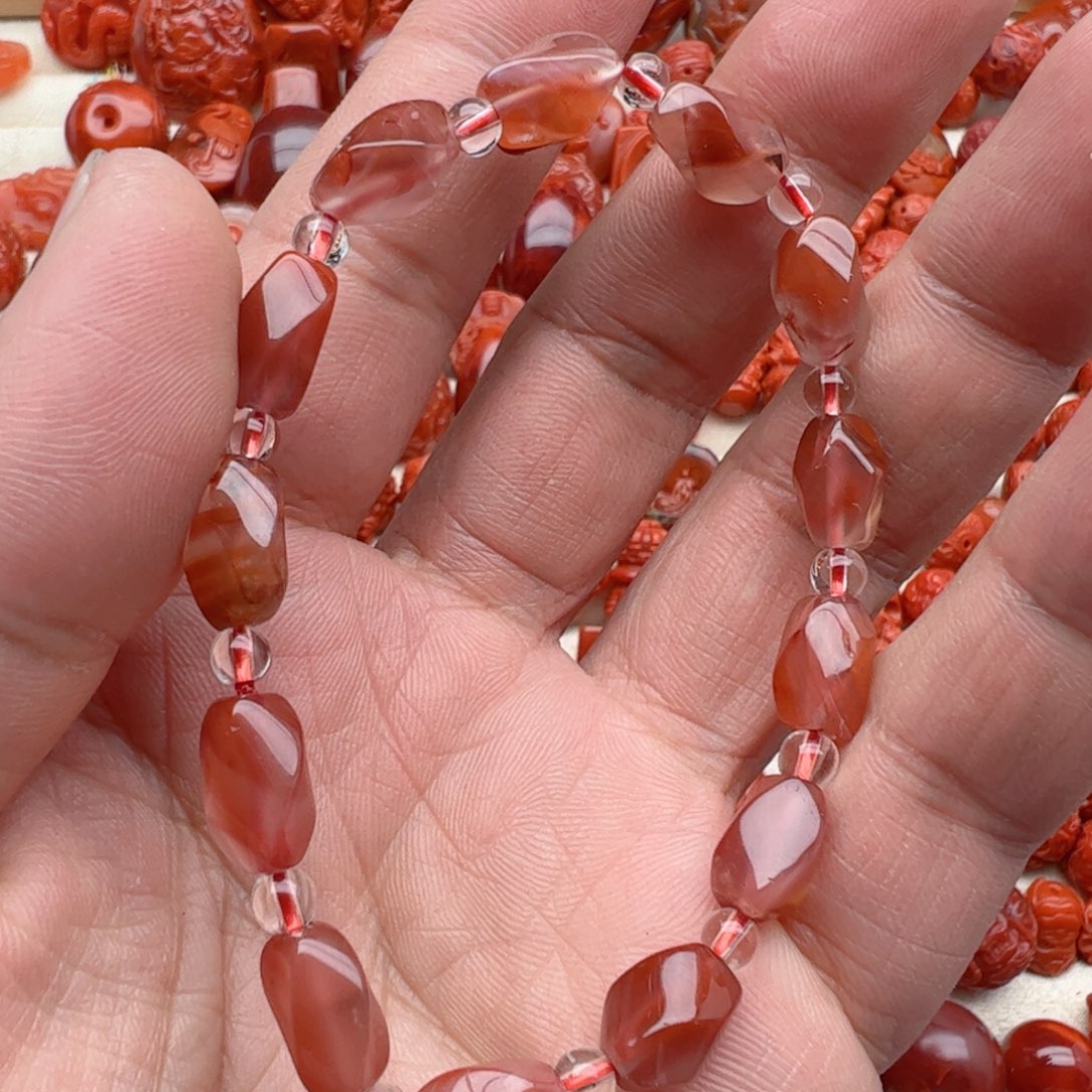 南红玛瑙配饰未镶嵌