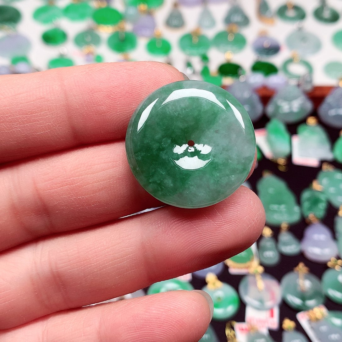 翡翠未镶嵌颈饰天然翡翠A货