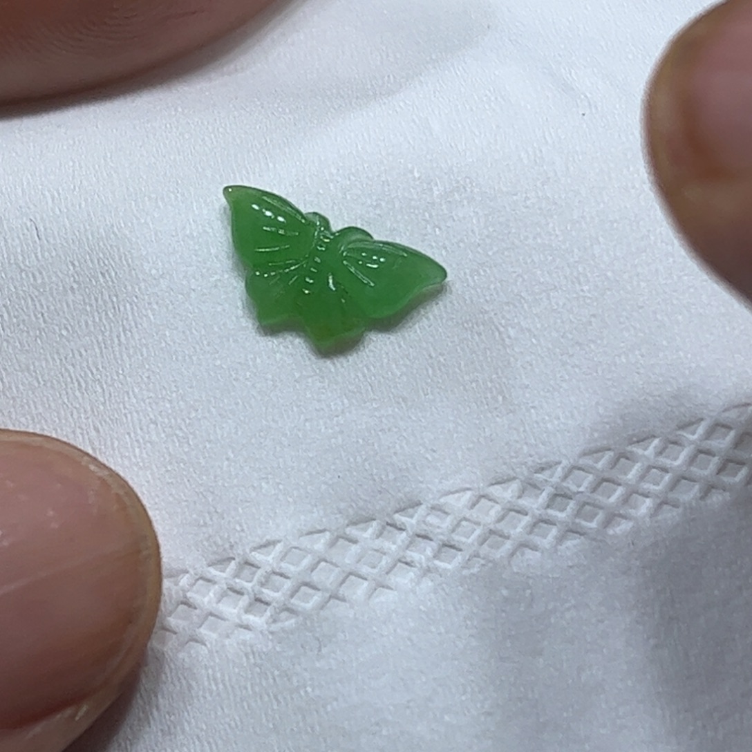 定制翡翠未镶嵌蝴蝶