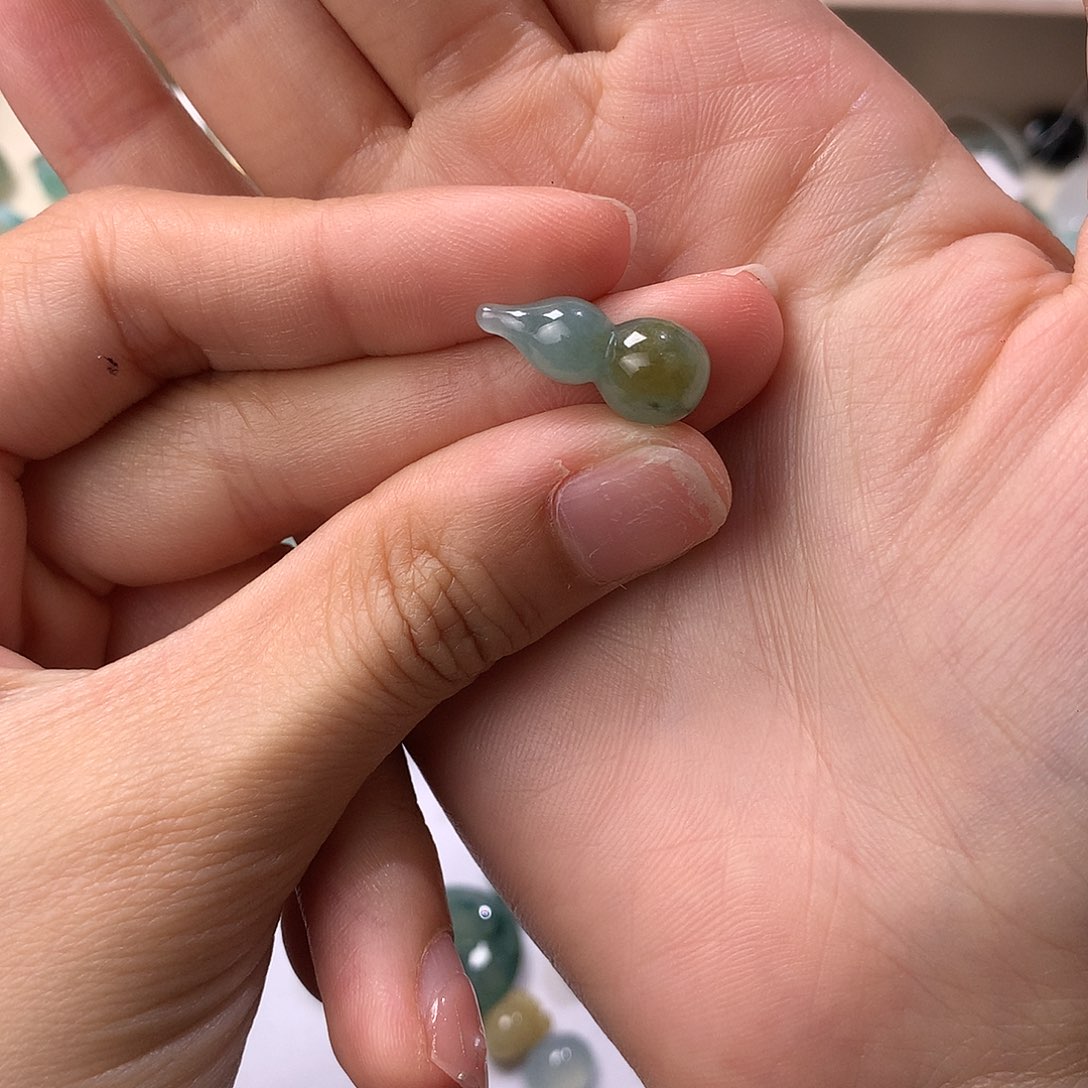 鬼***鬼翡翠未镶嵌颈饰拍2单