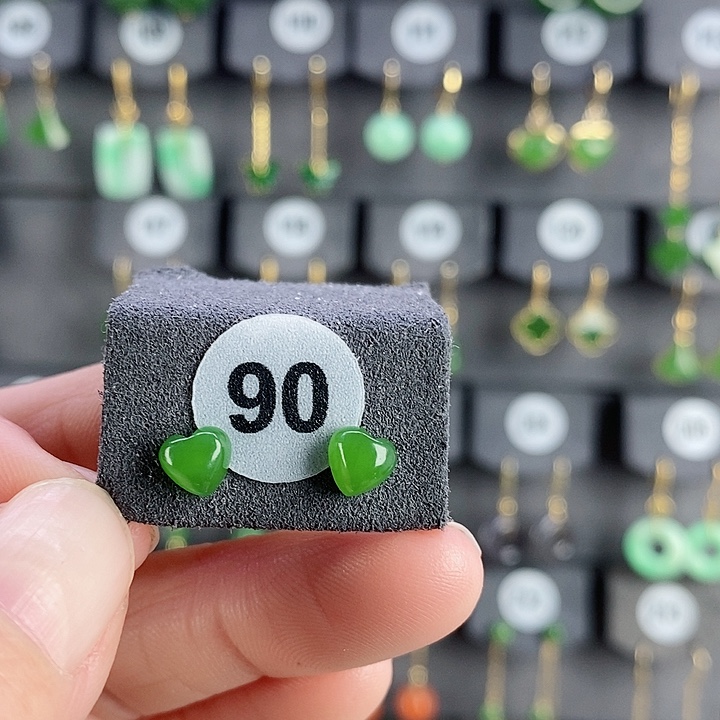 和田玉耳饰18K金镶嵌