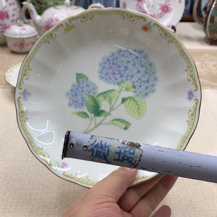 瓷片这些都是自己