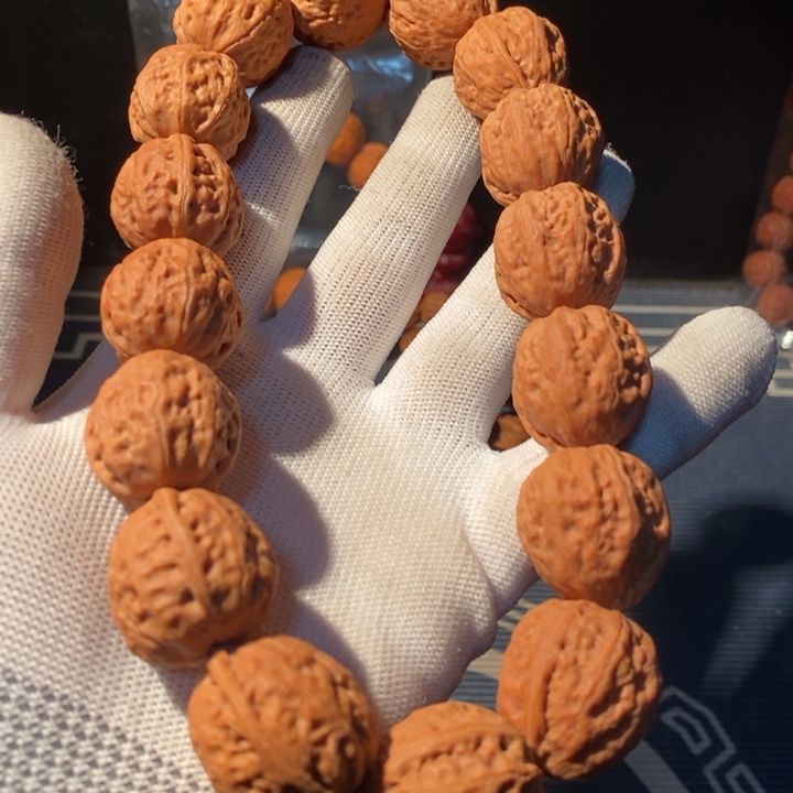 文玩核桃手串……57