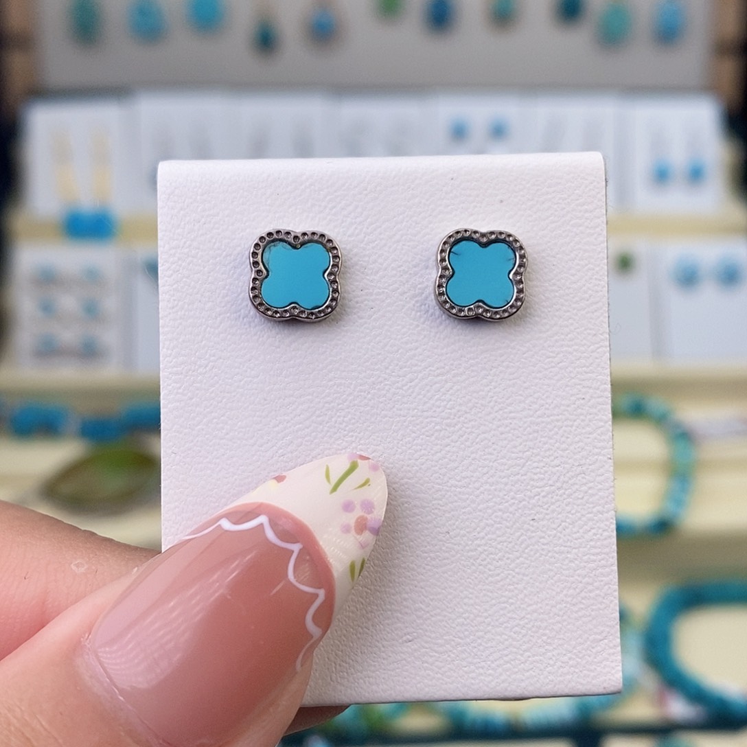 银S925镶嵌绿松石耳饰